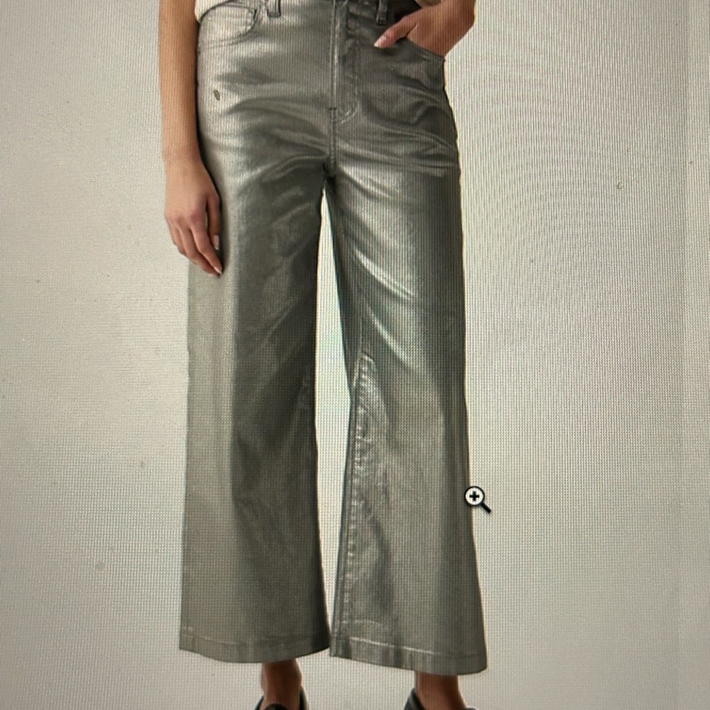 NWT High Rise Stride Metallic Wide-Leg Ankle Jeans- Size 33/16